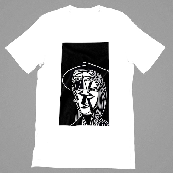 K#189 Unisex Shirt in Black and White with Face Print – Stylish Monochrome T-Shirt for Women & Men | Urban Streetwear Look 2025