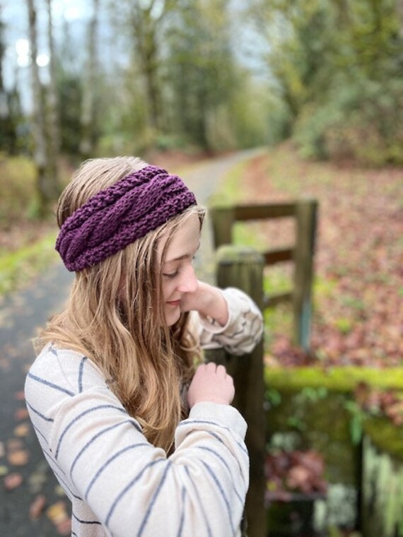 Darling Twist Headband Knitting Pattern