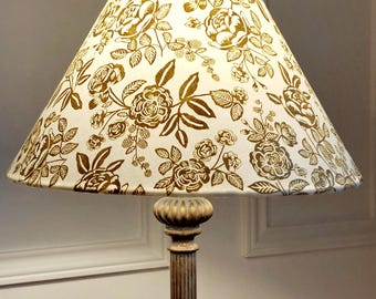 Klosz stożkowy, biało-złoty, tkanina Rifle Paper