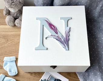 Boîte à souvenirs personnalisée avec illustration botanique de lys calla Boîte à souvenirs en bois pour enfants, cadeau de baby shower, cadeau d'un ami à une nouvelle maman