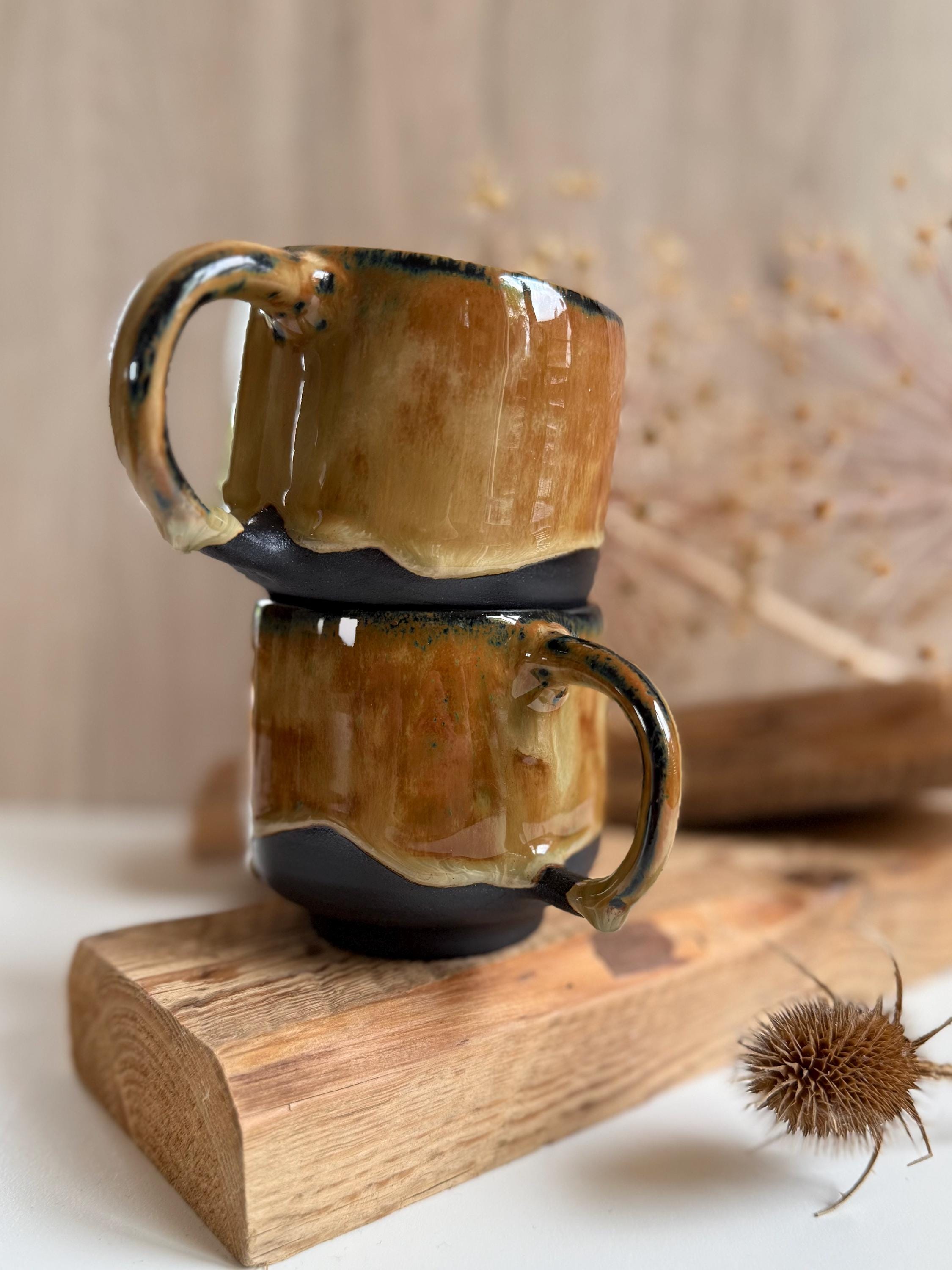 etagere frühstück anrichten ideen Sonntagsfrühstück - Leckereien auf der Porzellanetagere Wand hinter Sofa gestalten