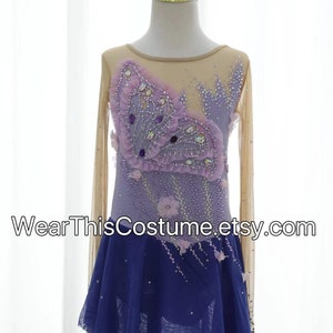 Eiskunstlaufkleid lila: Eistanz-Kostüm nach Maß