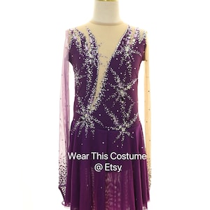 Personalisierbares Lila Eiskunstlaufkleid: Turnierkostüm/ Eistanz