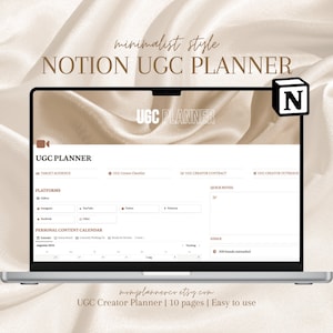 Op de afbeelding: Een laptopscherm dat een Notion UGC Planner-sjabloon weergeeft met een minimalistisch ontwerp. De sjabloon bevat secties voor doelgroep, platforms, een contentkalender, een UGC-creator-checklist, een creator-contract, snelle notities en doelen. De tekst "momplannerco.etsy.com" wordt onderaan het scherm weergegeven, samen met de tekst "UGC Creator Planner | 10 pages | Easy to use".