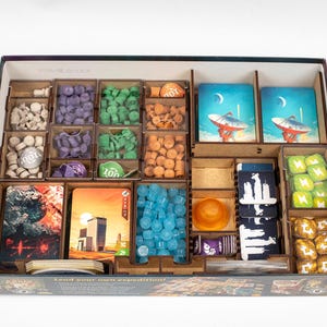 SETI: Search for Extraterrestrial Intelligence Board Game Organizer