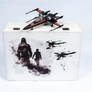 Boîte de rangement en bois pour jeu de cartes illimité Star Wars (blanc)