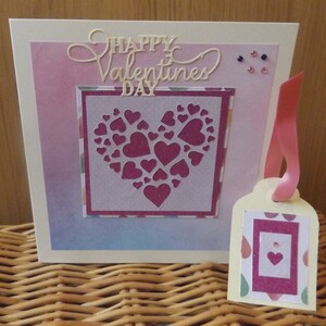 Tarjeta del día de San Valentín única y cuidadosamente elaborada.