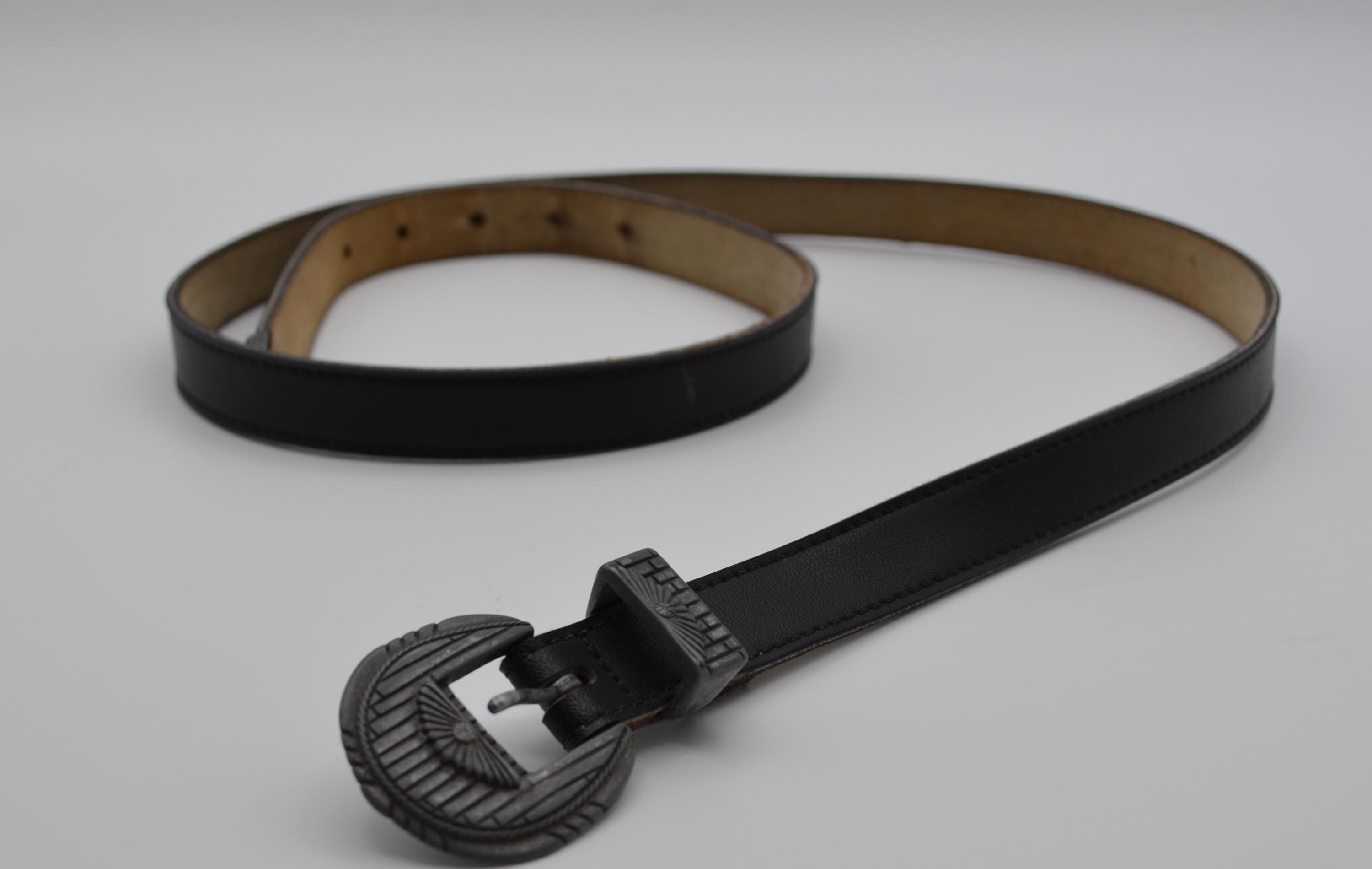 Dakota Belt Co Vintage Belt Strap Leather/Cowhide/silver Size 48 (555) Dakota Belt Co. Belt With Eagle Buckle Belt Leather USA Made  main image 3