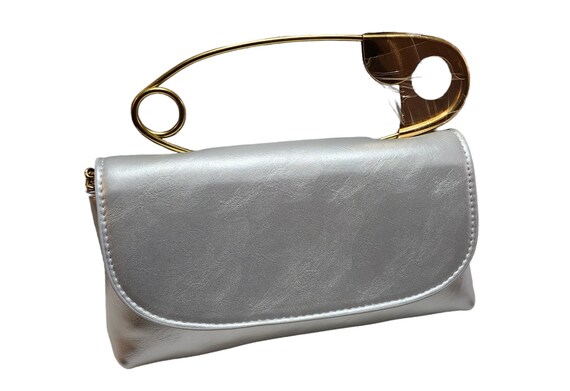 Safety pin online handle purse
