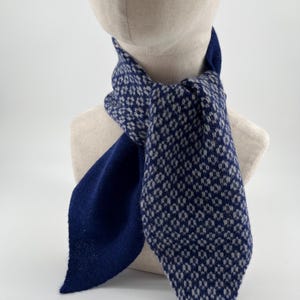 Knitted 100% Merino Lambswool MinI Tie Scarf, half plain and half patterned. Navy & Light Grey