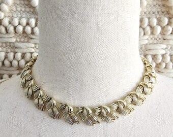 CORO 1950's Gold Tone Woven Ribbons Link Necklace Adjustable Length 16" Vintage