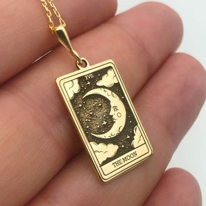 Collana in oro The Moon, collana rettangolare con carte dei tarocchi, collana da donna celeste in oro 14K, gioielli spirituali, collana minuscola, regalo di anniversario