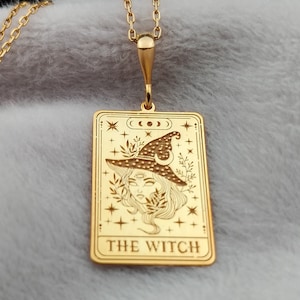 Collar de bruja, collar de carta del tarot de oro macizo de 14 quilates, collar espiritual delicado, collar celestial único, collar pequeño, regalo para novia