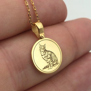 Cat Engraved Charm Necklace, 14K Massif Gold Cat Necklace, Handmade Pet Necklace, Unique Animal Necklace, Tiny Jewelry, Cat Lover Gift