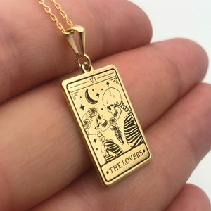 14K goud The Lovers Card-ketting, handgemaakte tarotketting, sierlijke spirituele ketting, gotische sieraden, statementketting, cadeau vriendin