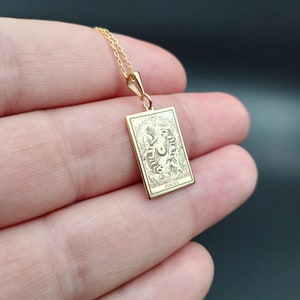 Collar con el signo del zodiaco Piscis, collar astrológico de oro macizo de 14 quilates, delicado collar con horóscopo, collar con la carta del tarot de Piscis, regalo de cumpleaños de Piscis
