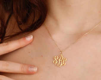 Collar con monograma de iniciales personalizado en oro de 14 quilates, colgante con nombre personalizado, elegante collar con letras cursivas, joyería con iniciales, regalo personalizado para ella