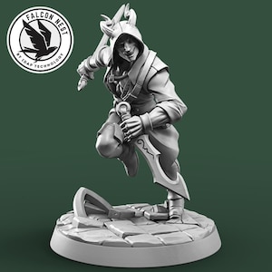 Puede incluir: Figura en escala de grises de una figura encapuchada en una pose dinámica, sosteniendo una hoja curva y un objeto en forma de anillo. La figura está sobre una base de piedra. El logo de Falcon Nest está en la esquina superior izquierda.