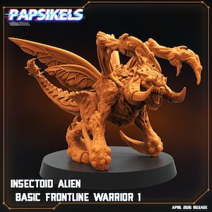 Könnte beinhalten: Eine orangebraune Insectoid Alien-Figur, ein Basic Frontline Warrior 1, mit großen Hörnern und Flügeln, auf einem schwarzen Sockel. Die Figur hat eine bedrohliche Haltung. Das Papskels-Logo befindet sich oben links. Der Text "April 2025 Release" steht unten rechts.