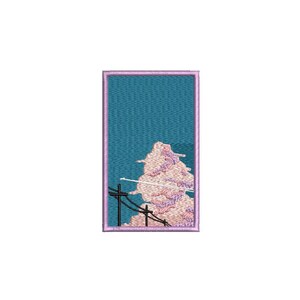 Peut inclure: Un patch brodé avec un nuage rose et des lignes électriques sur un fond de ciel bleu. Le patch est encadré d'une bordure violette clair.