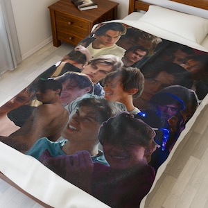 Conrad Fisher Blanket, The Summer I Turned Pretty, Conrad Fisher, TSITP, Tiktok Trending, Gift, Throw Blanket, Velveteen Plush, Bonrad