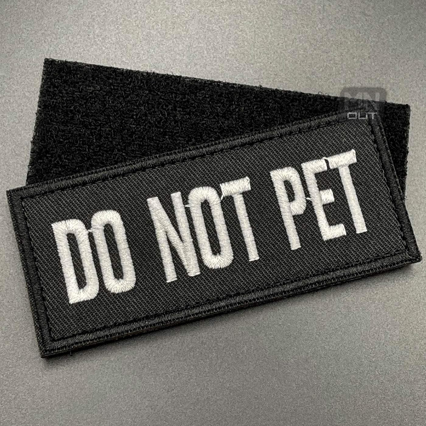 1 PC EMOTIONAL SUPPORT DO NOT PET BADGE Patches for ASK TO PET Harness Vest  Pet Service Dog In Training Hool and Loop PATCH