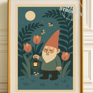 Grafika ścienna Midnight Gnome do wydrukowania – Retro Garden Lantern Scene, Fantastyczna ilustracja Firefly, Przytulny las do pobrania w wersji cyfrowej dla dzieci