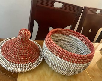 Panier tissé à la main avec couvercle