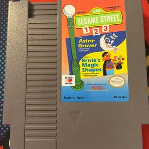 Authentieke Nintendo 'nes' Sesamstraat 123-gamewagen.