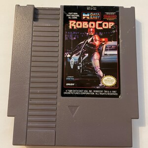 Authentieke Nintendo 'nes' Robocop-gamewagen.