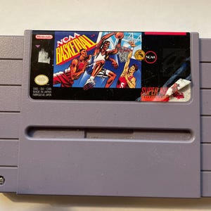 Authentieke Super Nintendo NCAA-basketbalwagen