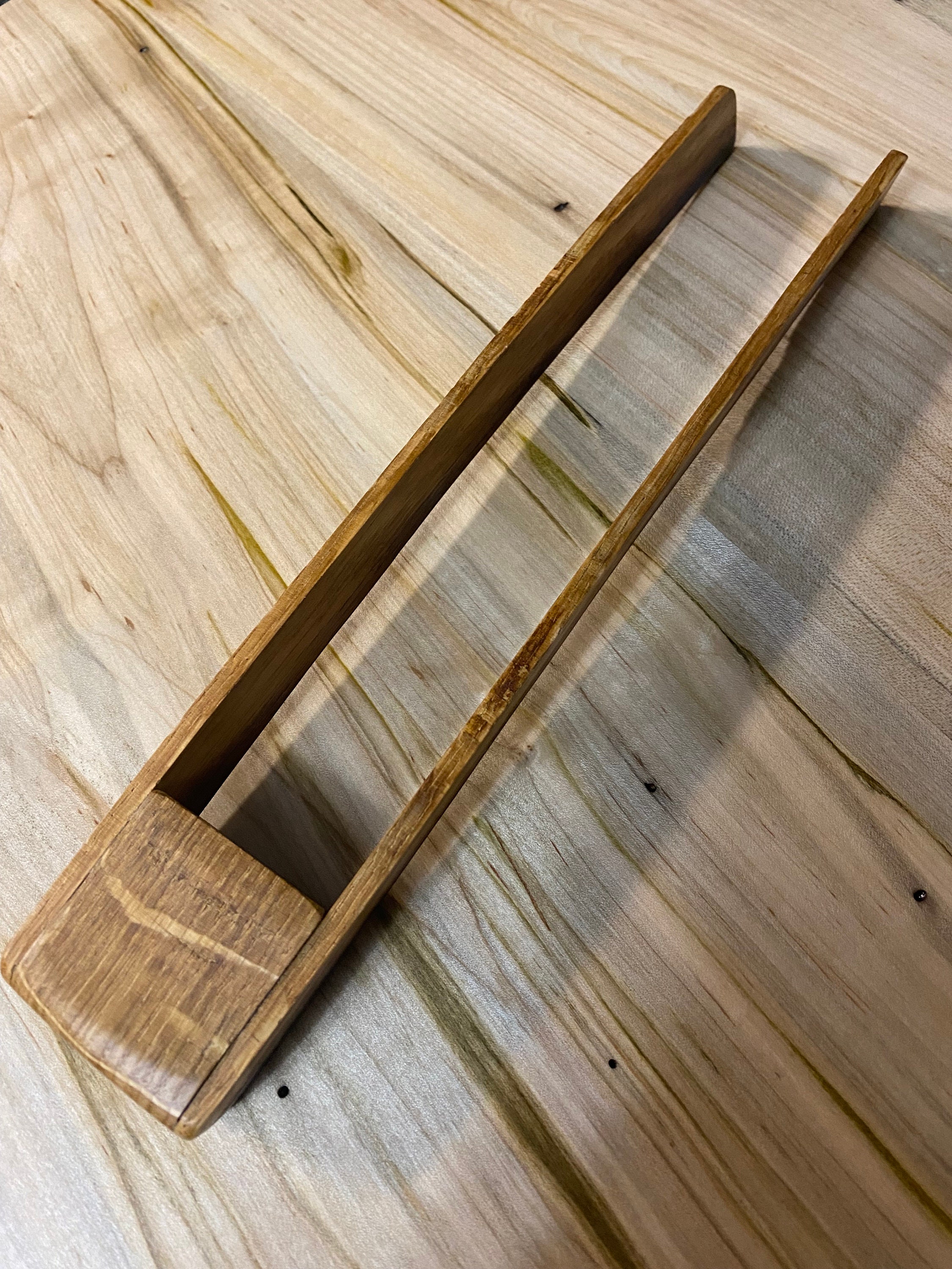 Teak or Crocodile Wood Chopstick Gift Set of 5 with table setting holders Teak or Crocodile Wood Chopstick Gift Set of 5 with table setting holders