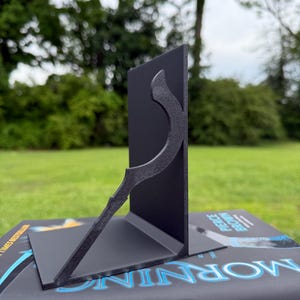 Red Rising Bookends Red Rising Bookend – 3D Printed Reaper Shelf Decor for Book Lovers ...