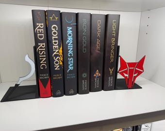 Red Rising  Bookend – 3D Printed Reaper Shelf Decor for Book Lovers & Fantasy Fans Unique Figurine Gift sling blade Howler