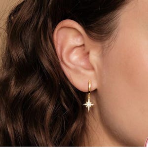Starburst Huggie Earrings • Trending Opal Star Earrings • Minimalist Look • Gift for Her • Christmas Gift • Birthday Gift