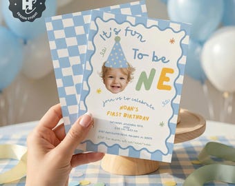 Invitación de primer cumpleaños con foto "Fun To Be One Boy", invitación colorida para el primer cumpleaños, invitación personalizada con foto para el primer cumpleaños, sombrero de fiesta "One is Fun"