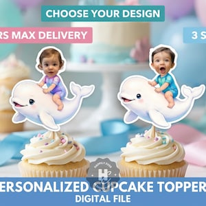 Puede incluir: Dos adornos personalizados para cupcakes con una ballena beluga de dibujos animados con la cara de un niño en su espalda. El adorno izquierdo muestra a un niño con traje morado y el derecho con traje azul. Texto: CHOOSE YOUR DESIGN, 24 HRS MAX DELIVERY, 3 SIZES!, PERSONALIZED CUPCAKE TOPPERS DIGITAL FILE.