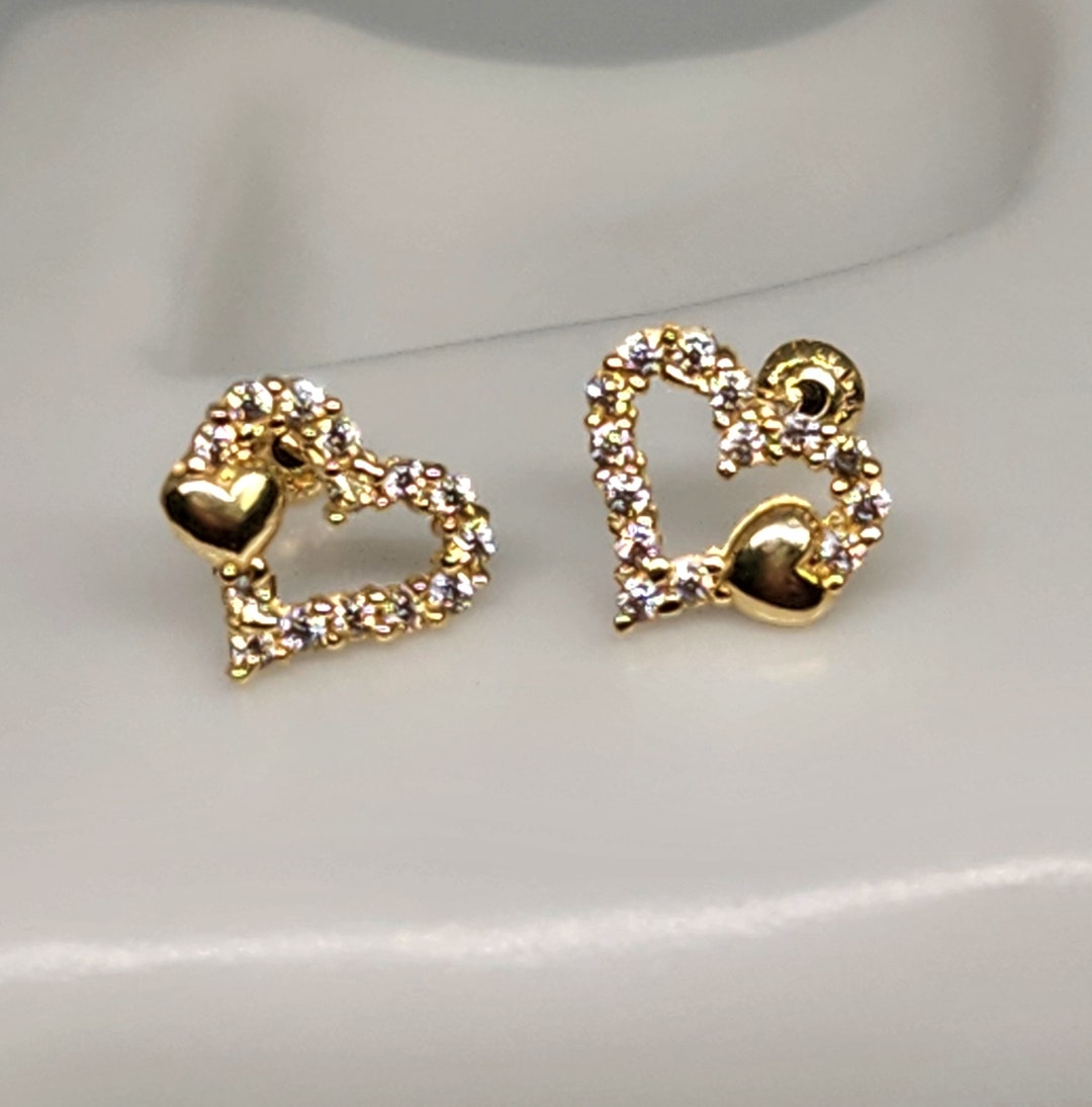 Chic Golden-Tone Heart Stud Earrings main image 0