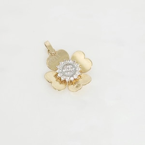 14K Żółte Złoto Koniczyna Charm, Złoty Kwiat Charm, Talizman Szczęścia, Talizman Szczęścia, Prezent Walentynkowy, Prezent dla Mamy, Prezent dla Żony, 16 x 14 MM