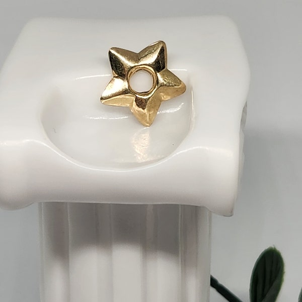 10K Genuine Gold Vintage  Star Charm, Gold Puffy Star, Lightweight Star, Bracelet Charm, Charm for Hoop Earring, Gift for friend