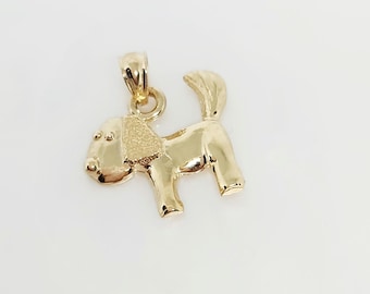 Dije de perro pequeño de oro amarillo de 10 quilates, dije de animal de oro, dije de cachorro de oro, dije de perro de oro macizo, regalo para niño, joyería de perro de oro, 14 mm x 16 mm
