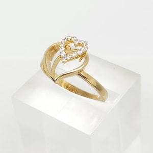 10K Yellow Gold VINTAGE Heart Ring, Gold Heart Ring, Valentine Gift, Gold Heart Jewelry, Anniversary Gift, CZ Heart Ring, SIZE 6.5
