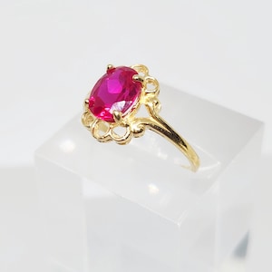 10K Yellow Gold Stone Ring, Red Stone Ring, July Birthstone Ring, Ruby Cubic Zirconia Ring, Female Stone Ring, Size 6 1/2