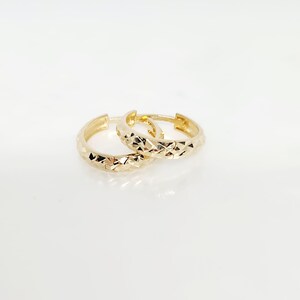 10K Yellow Gold Huggie Earrings, Diamond Cut Earrings; Small Gold  Hoop Earrings, Gold Huggie Hoops, Minimalist Hoops, Dainty Hoops, 14mm