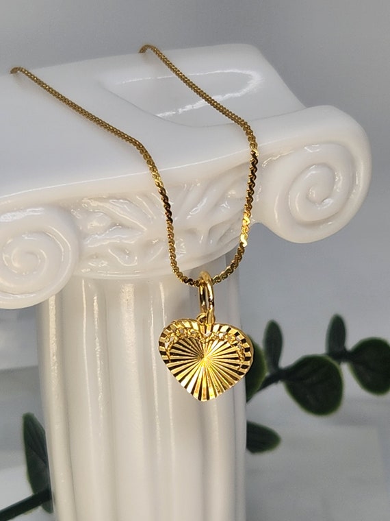 22K Genuine Gold VINTAGE Menorah Charm, Gold Menorah … Gem