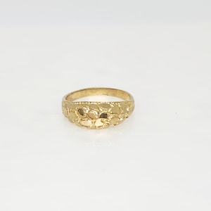10K Yellow Gold Nugget Ring, Gold Midi Ring, Gold Baby Ring, Gold Pinky Ring, Gift for baby, Gold Dome Ring, Gold Child Ring, Size 2 1/4