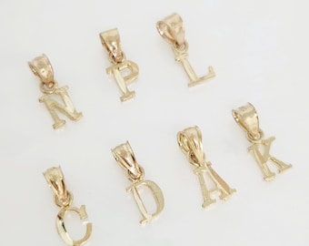 Charm cuore bombato con iniziale lettera R in acciaio inox - Lamù gioielli
