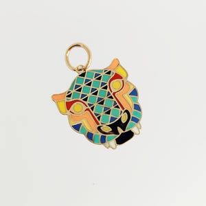 14K Żółte Złoto Pantera Charm, Emaliowany Charm, Złoty Dziki Kot Charm, Jungle Animal Charm, Mozaikowy Charm Pantera, Złota Biżuteria Zwierzęca, 16 x 18 MM