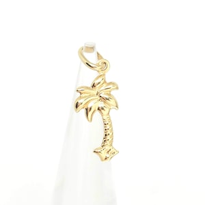 14K geelgouden boombedel, gouden palmboombedel, geribbelde boombedel, gouden tropische boom, botanische sieraden, gouden gezwollen boom, 16 mm x 10 mm afbeelding 2
