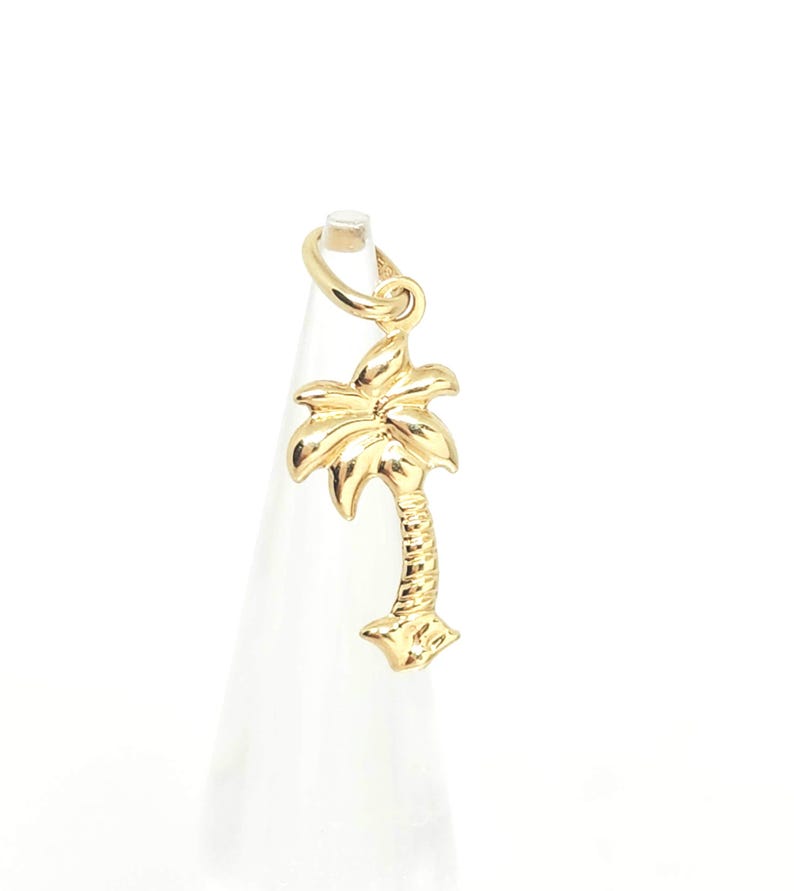 14K geelgouden boombedel, gouden palmboombedel, geribbelde boombedel, gouden tropische boom, botanische sieraden, gouden gezwollen boom, 16 mm x 10 mm afbeelding 2